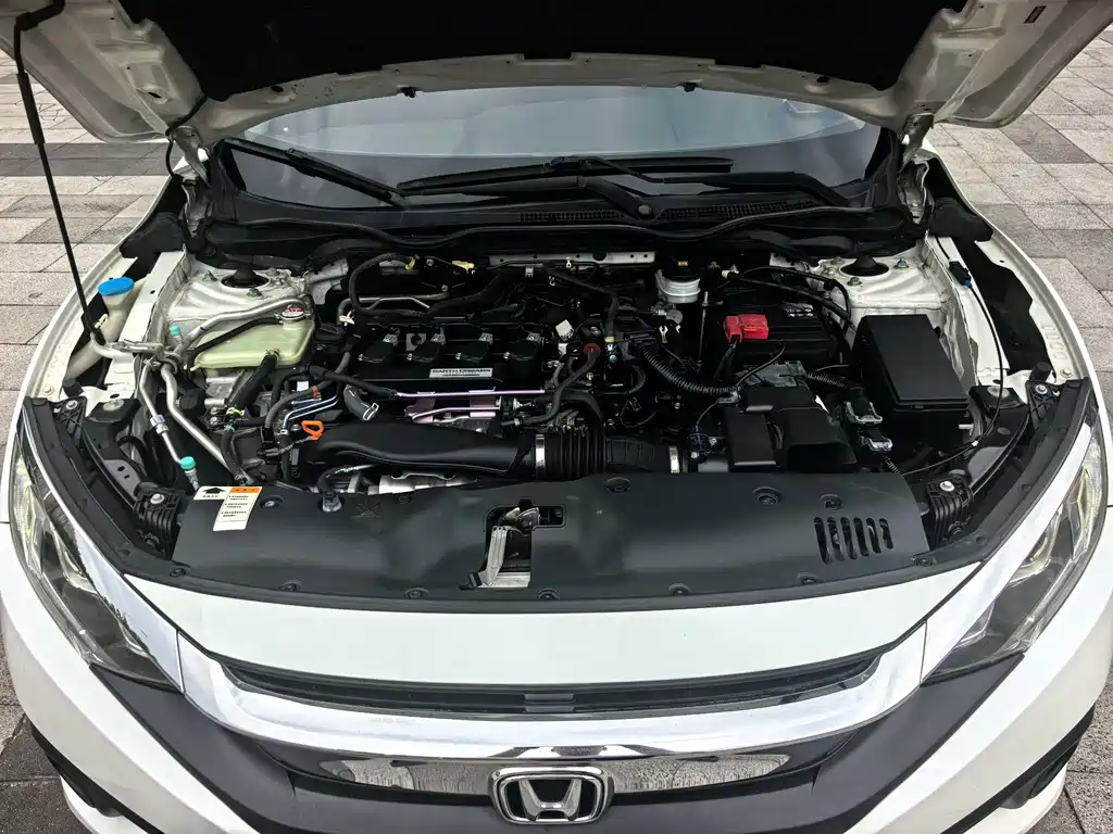 Honda Civic — фото 10