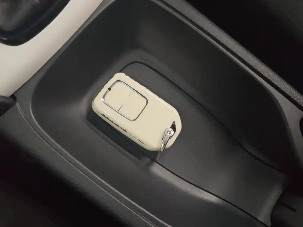 Honda Fit — фото 9