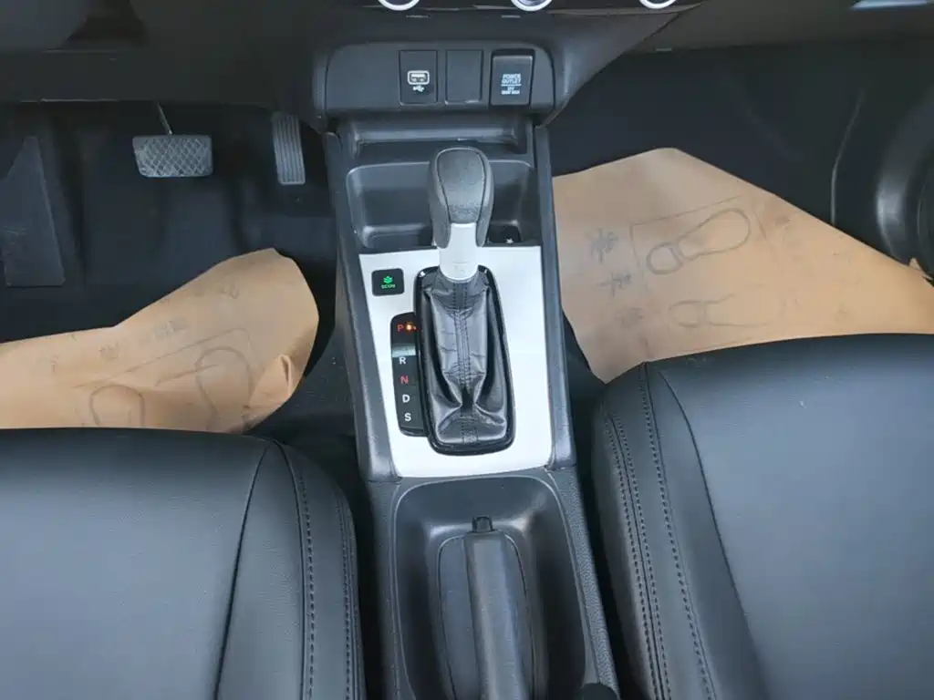 Honda Fit — фото 14