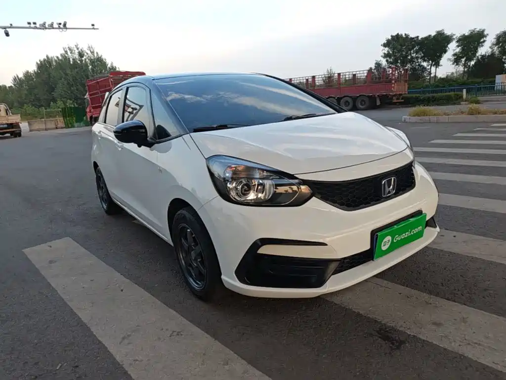 Honda Fit — фото 4
