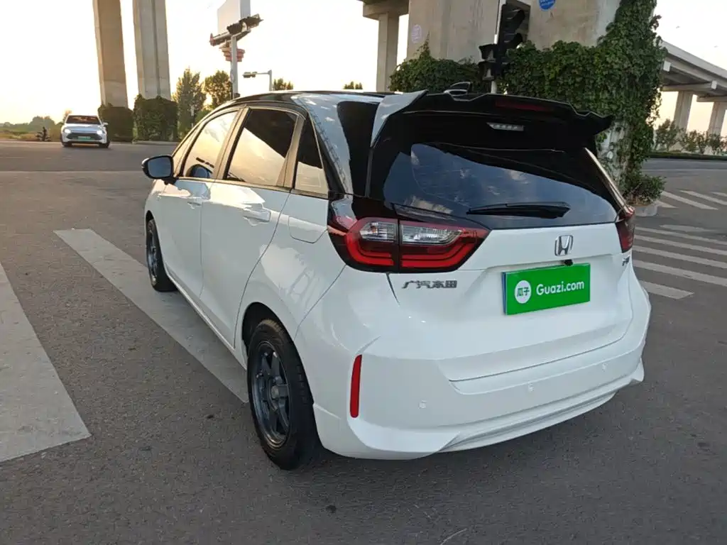 Honda Fit — фото 5