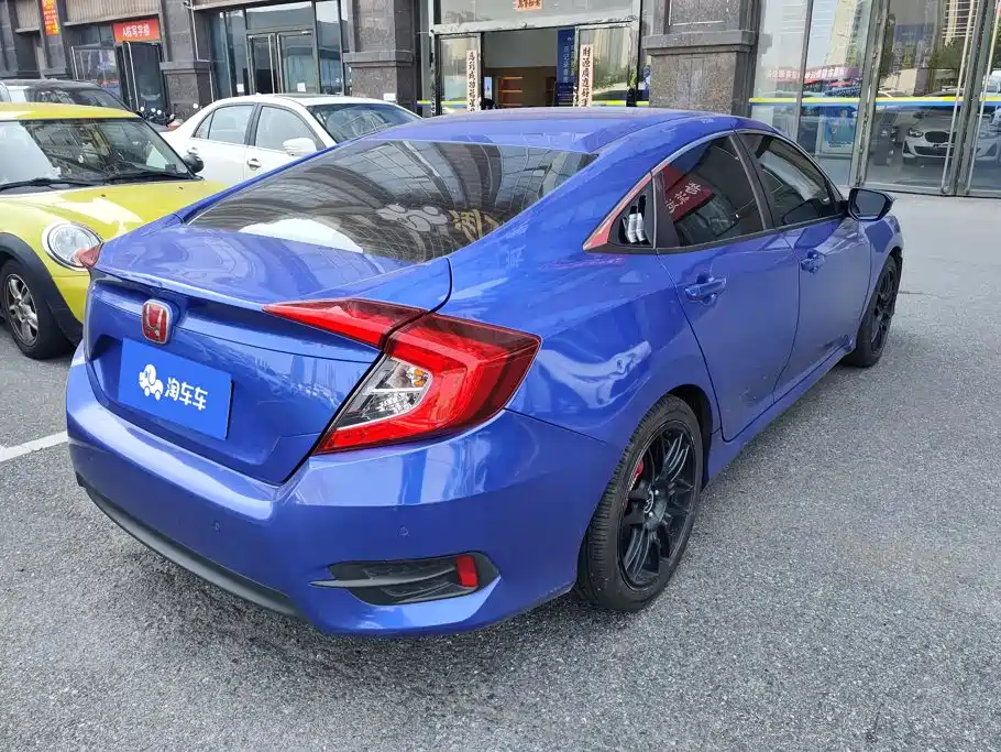 Honda Civic — фото 3