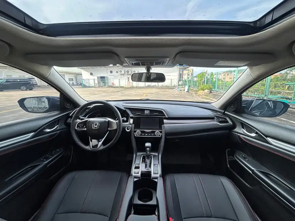 Honda Civic — фото 13