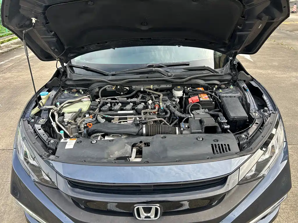 Honda Civic — фото 14
