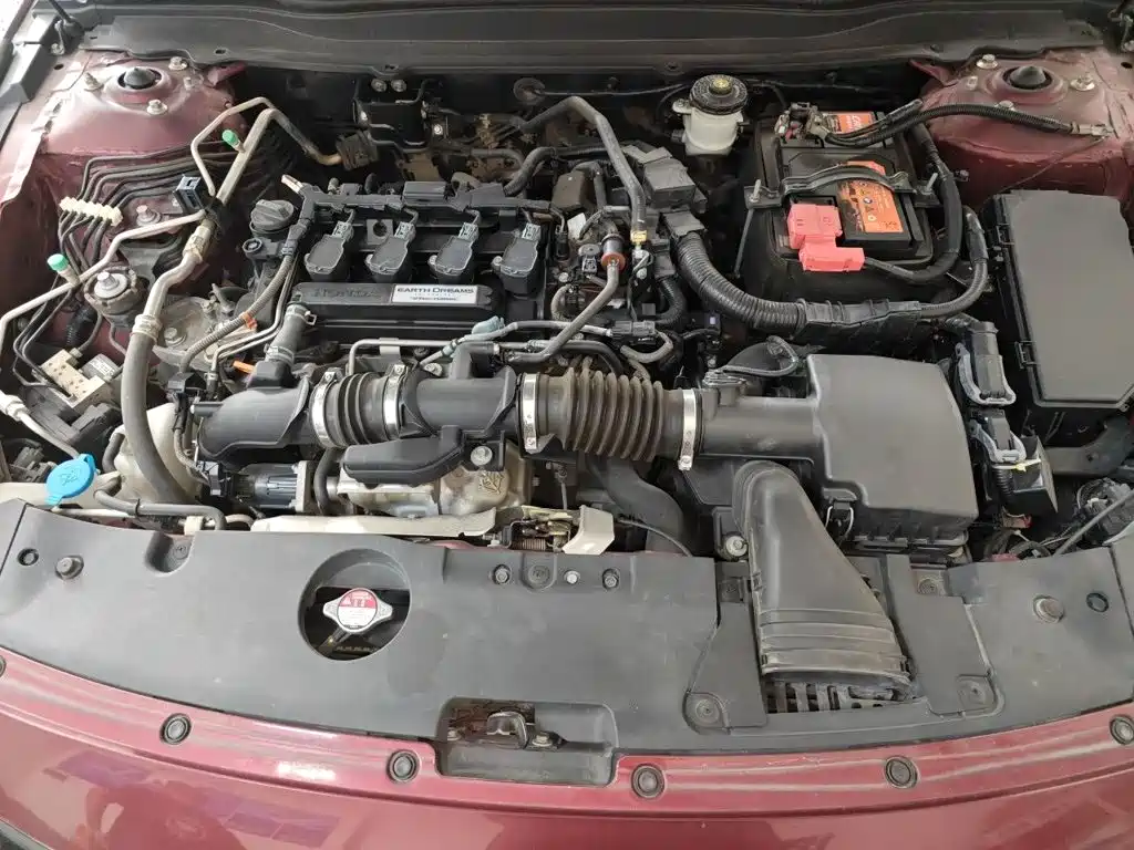 Honda Accord — фото 16