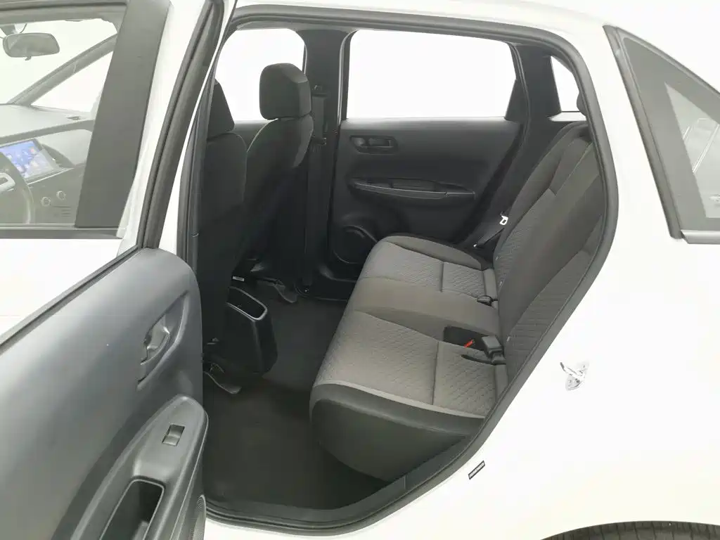 Honda Fit — фото 15