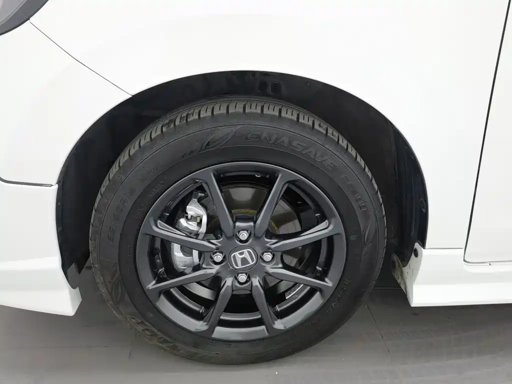 Honda Fit — фото 17
