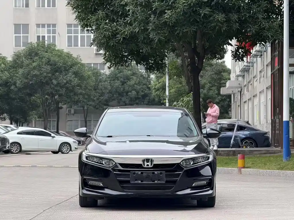 Honda Accord — фото 2