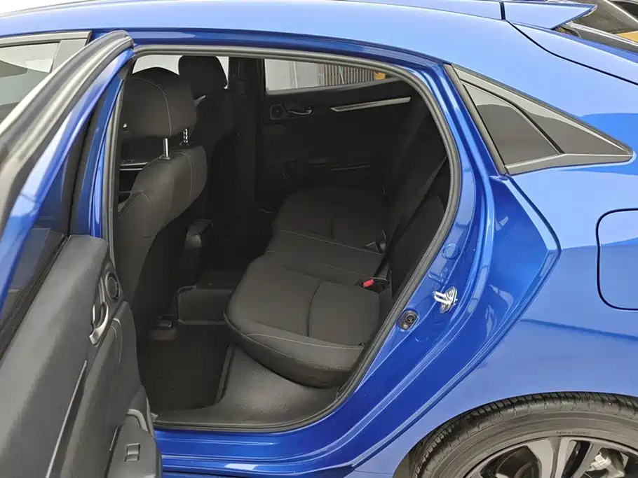 Honda Civic — фото 11