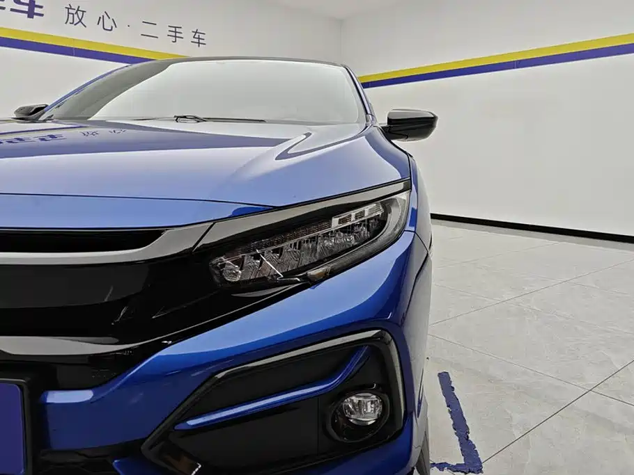 Honda Civic — фото 5
