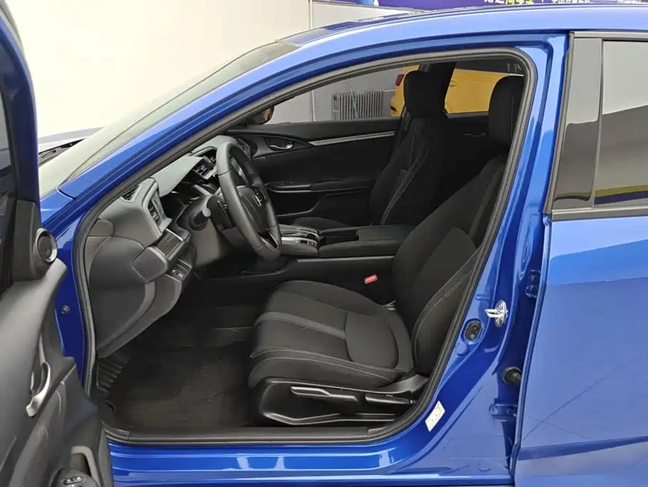 Honda Civic — фото 9