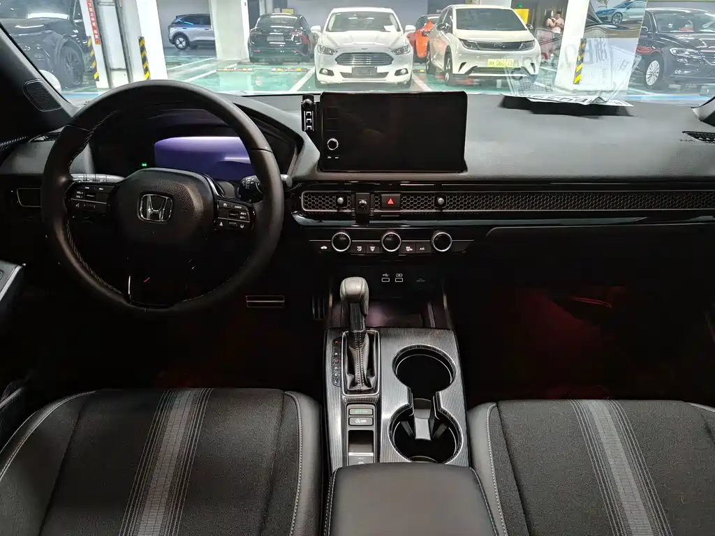 Honda Civic — фото 10