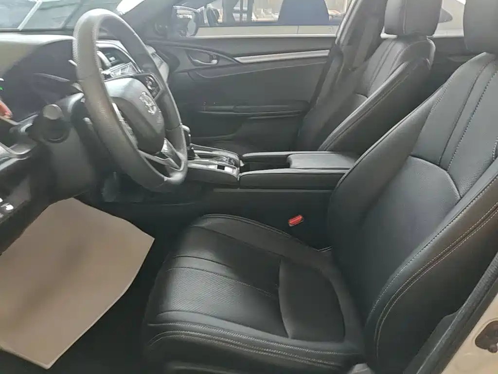 Honda Civic — фото 15