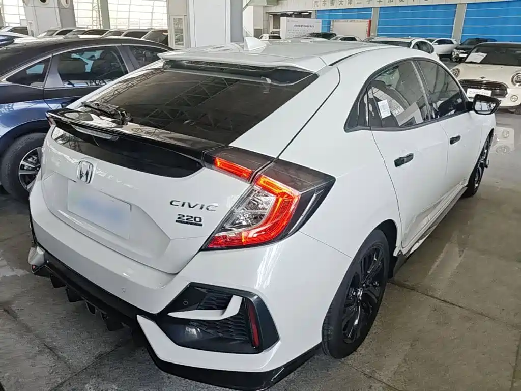 Honda Civic — фото 7