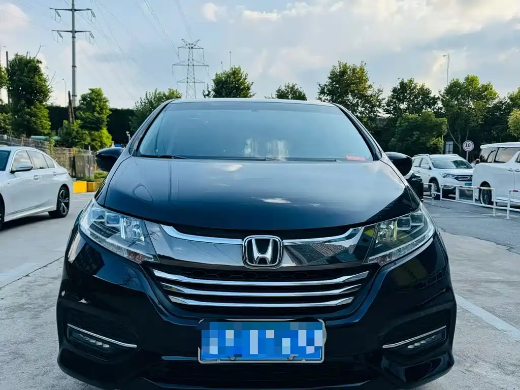 Honda Odyssey — фото 2