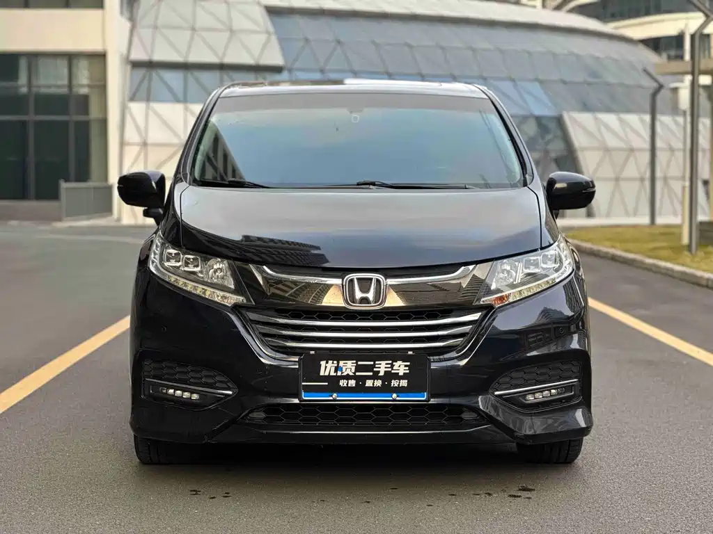 Honda Odyssey — фото 2