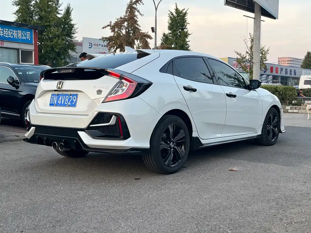 Honda Civic — фото 3