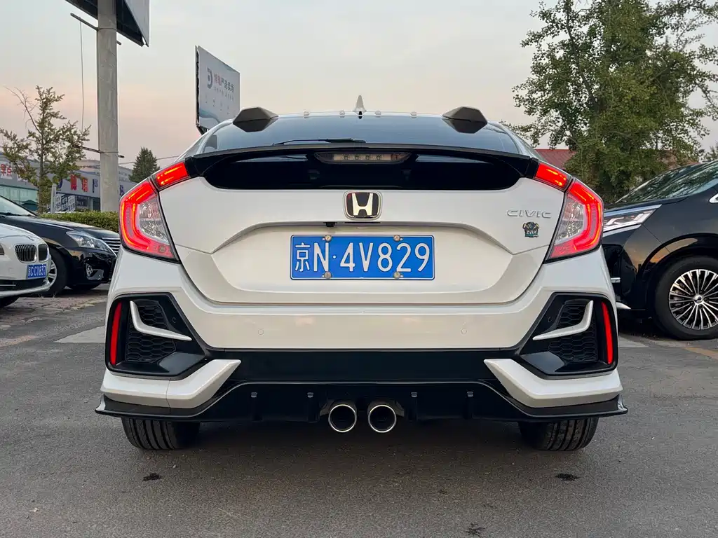 Honda Civic — фото 7