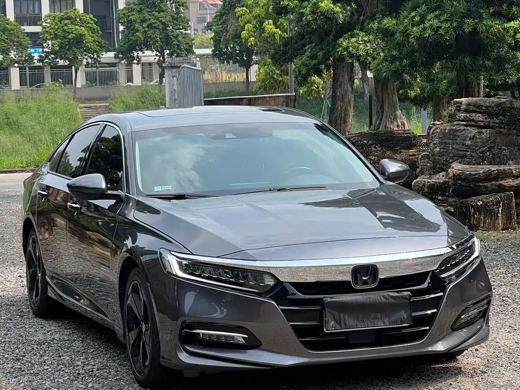 Honda Accord — фото 3