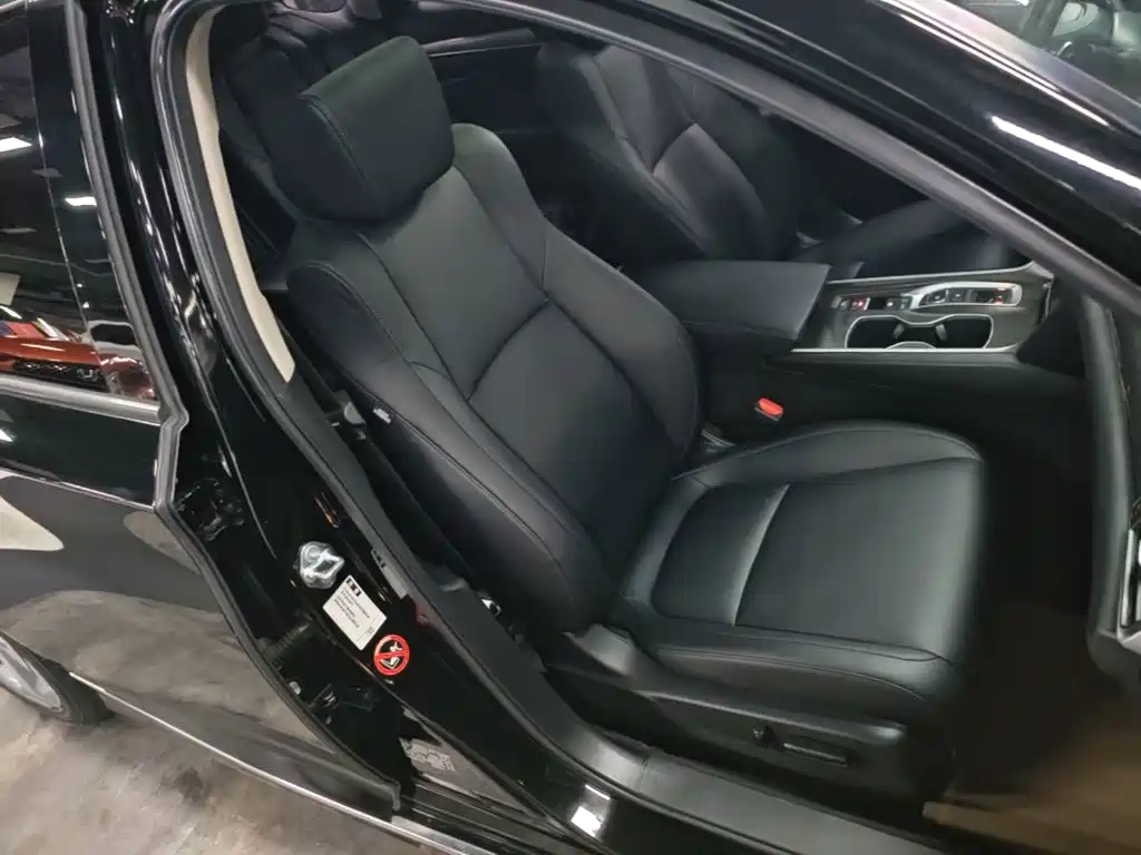 Honda Accord — фото 25