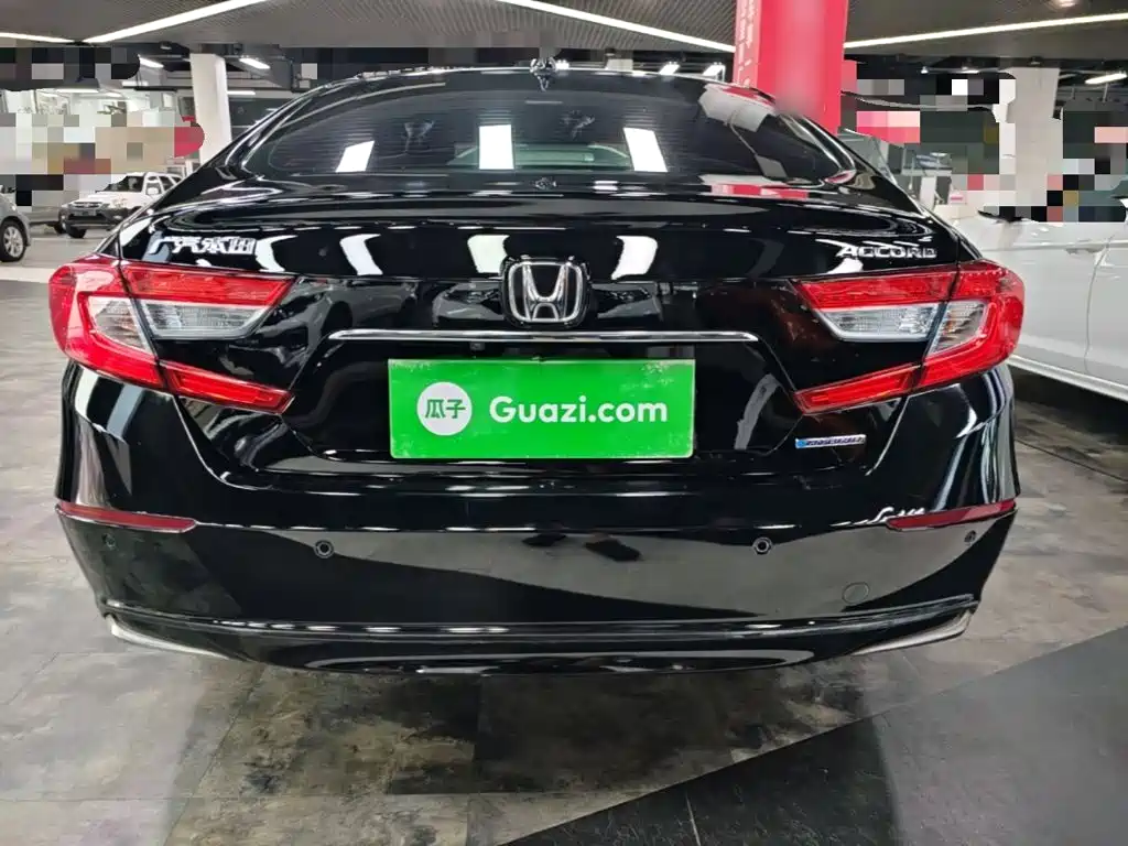 Honda Accord — фото 6