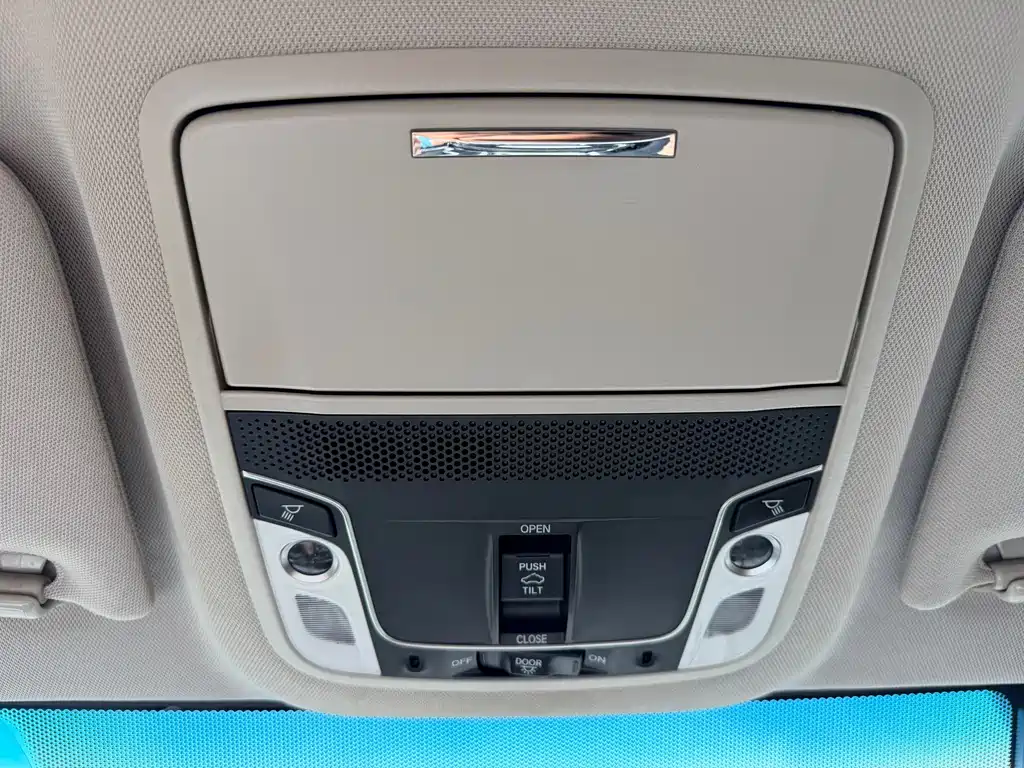 Honda Accord — фото 20