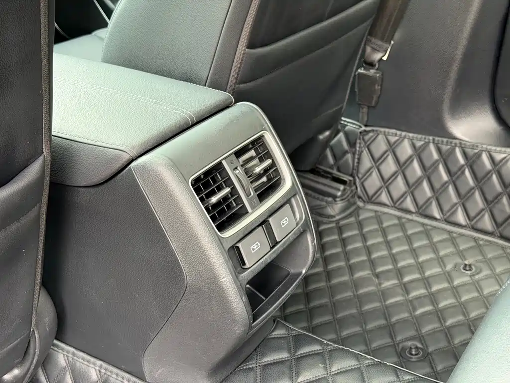 Honda Accord — фото 24