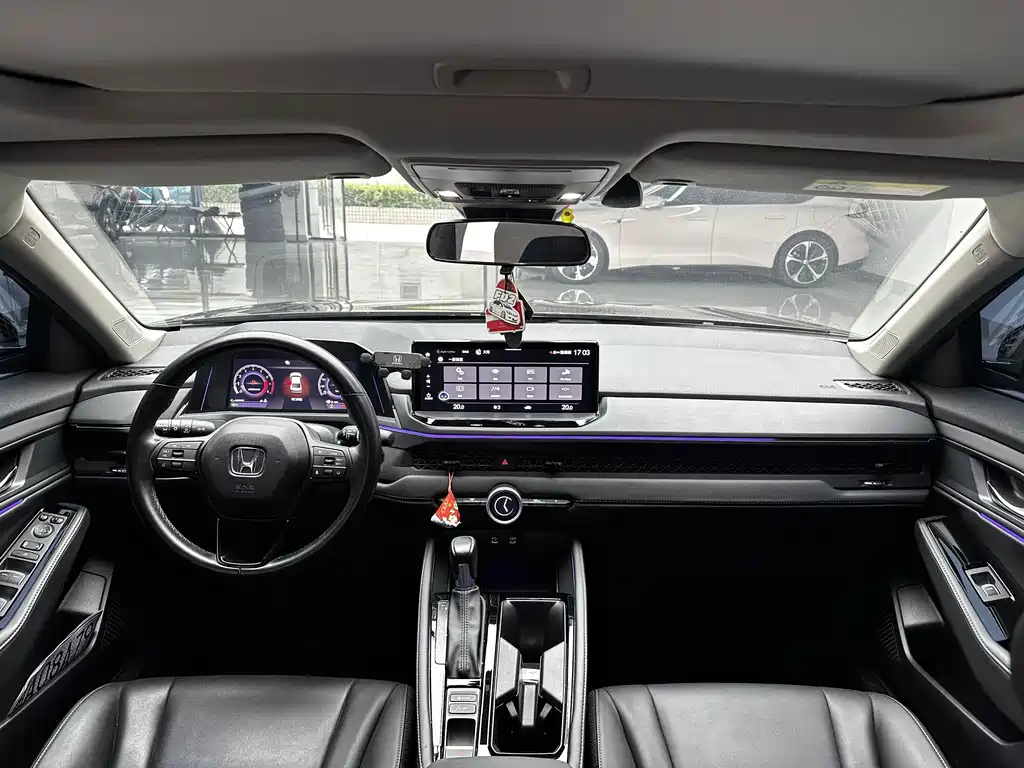 Honda Accord — фото 11