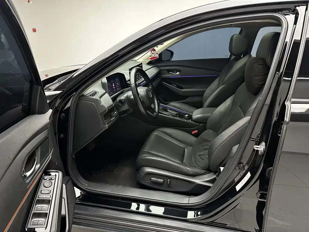 Honda Accord — фото 6