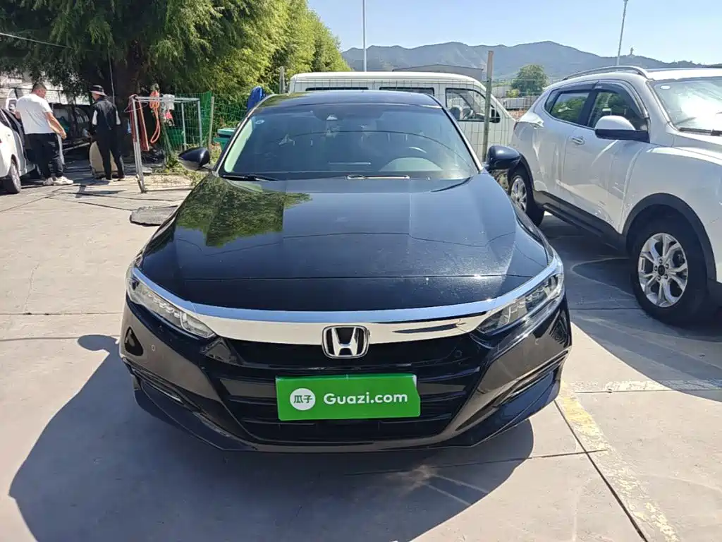 Honda Accord — фото 3