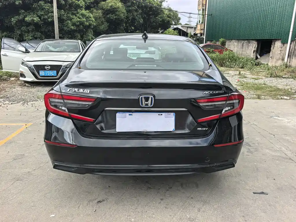 Honda Accord — фото 5