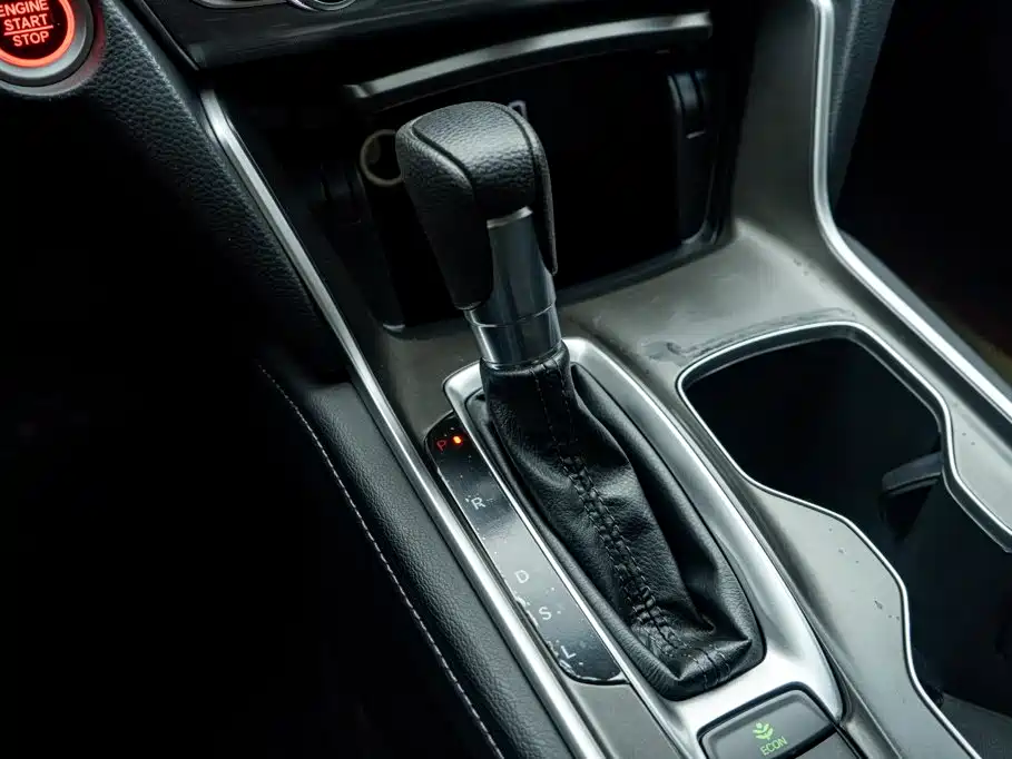 Honda Accord — фото 23
