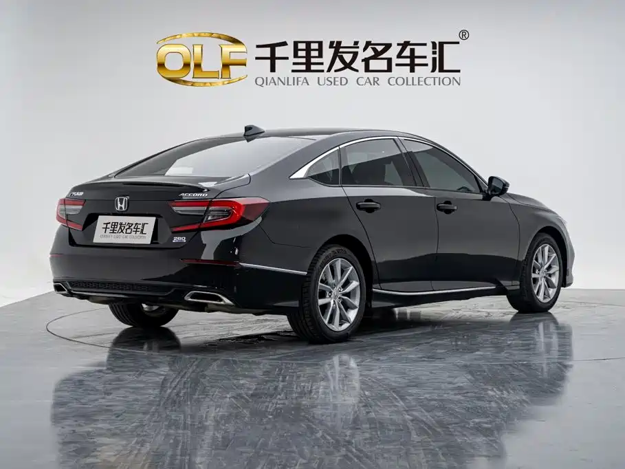 Honda Accord — фото 4