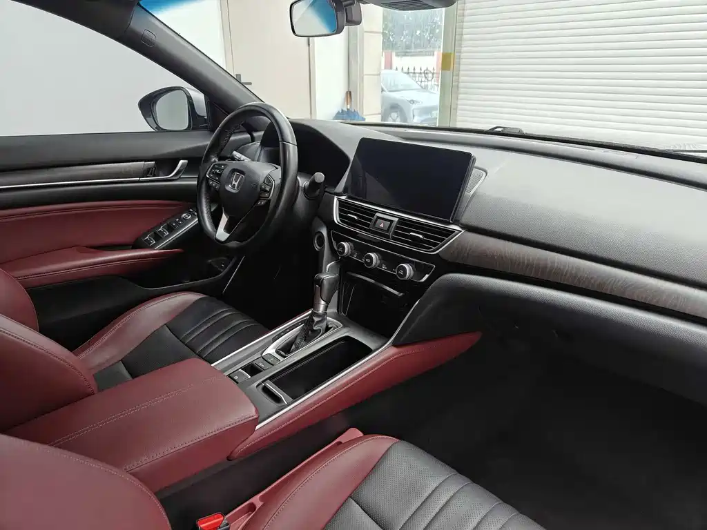Honda Inspire — фото 14