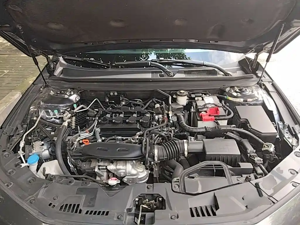 Honda Accord — фото 20