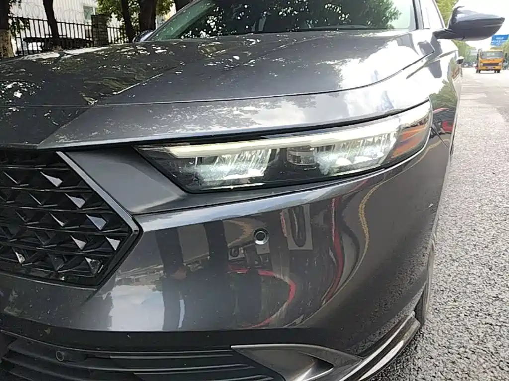 Honda Accord — фото 24