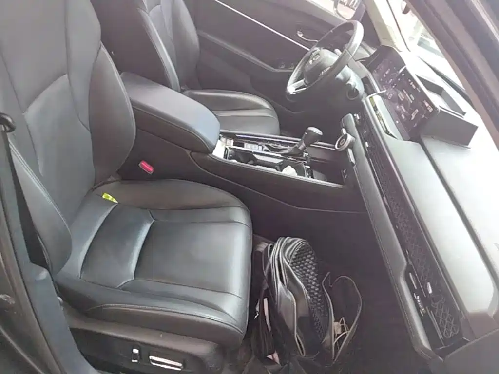Honda Accord — фото 25