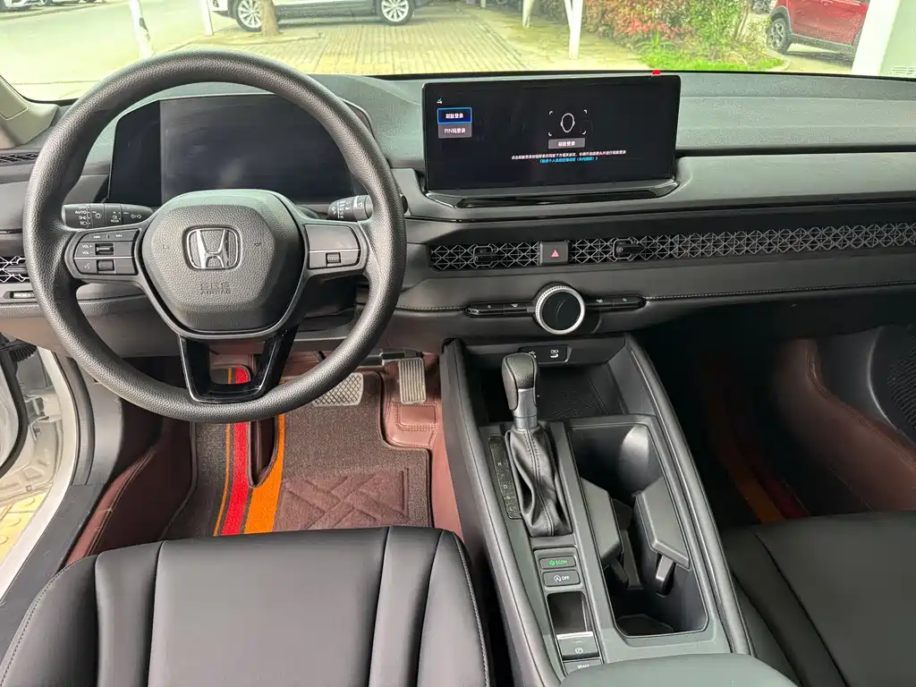 Honda Accord — фото 9