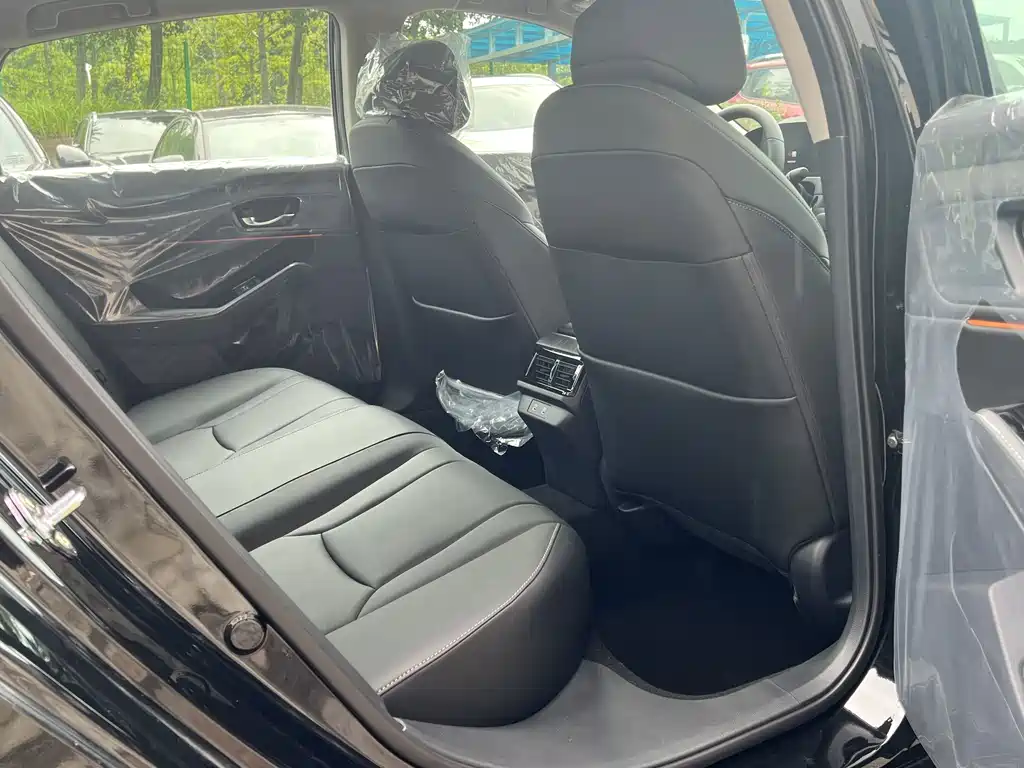 Honda Accord — фото 6