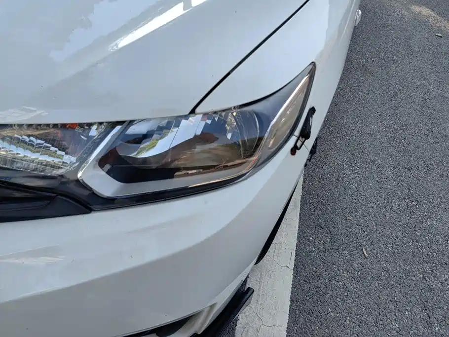 Honda Fit — фото 5