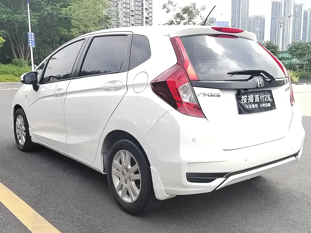 Honda Fit — фото 7