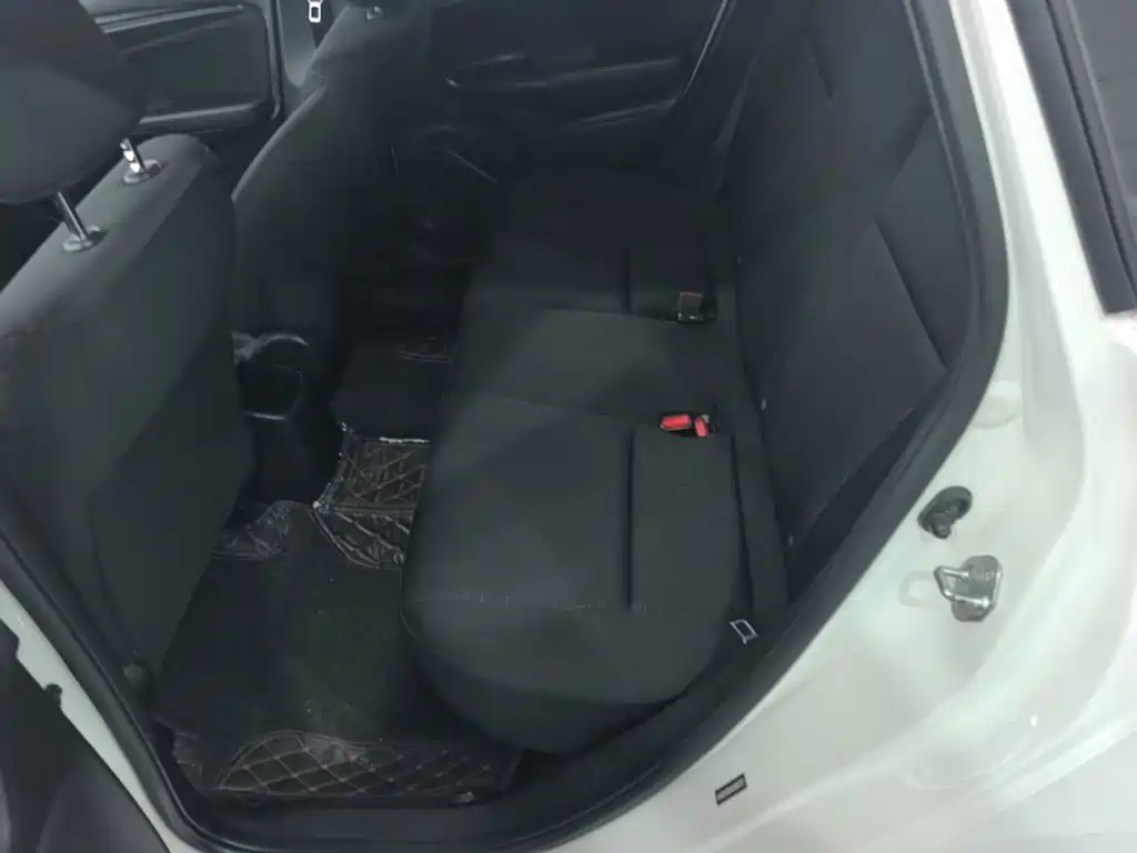 Honda Fit — фото 17