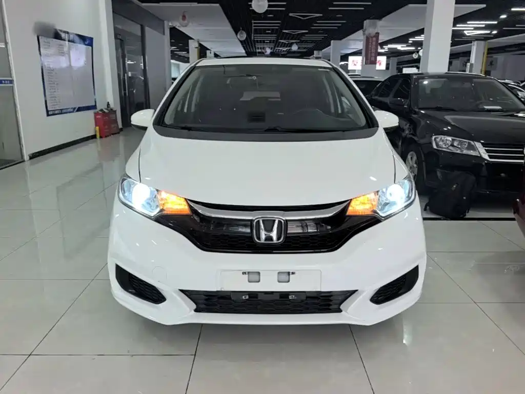 Honda Fit — фото 3