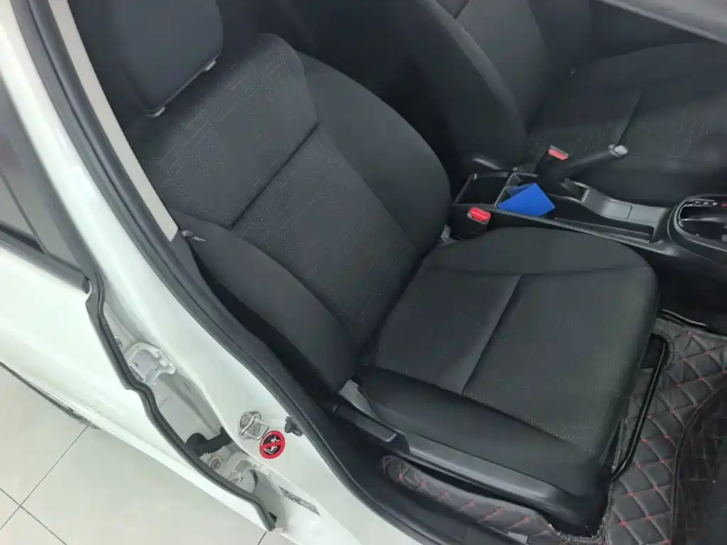 Honda Fit — фото 25