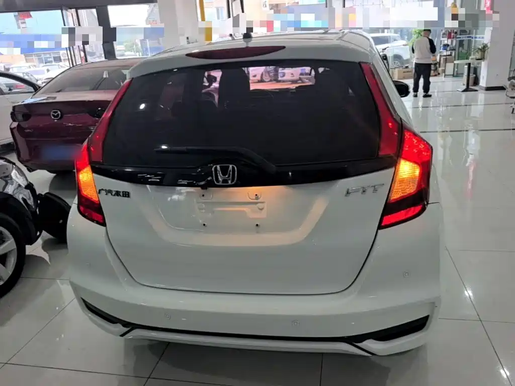 Honda Fit — фото 6
