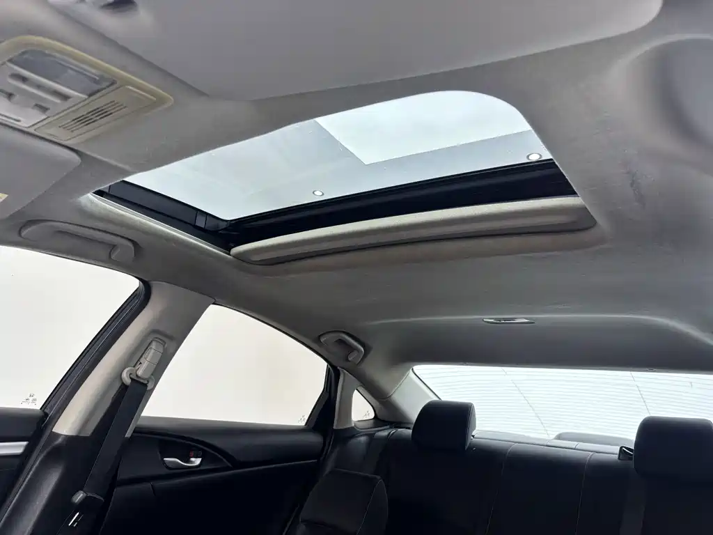Honda Civic — фото 6