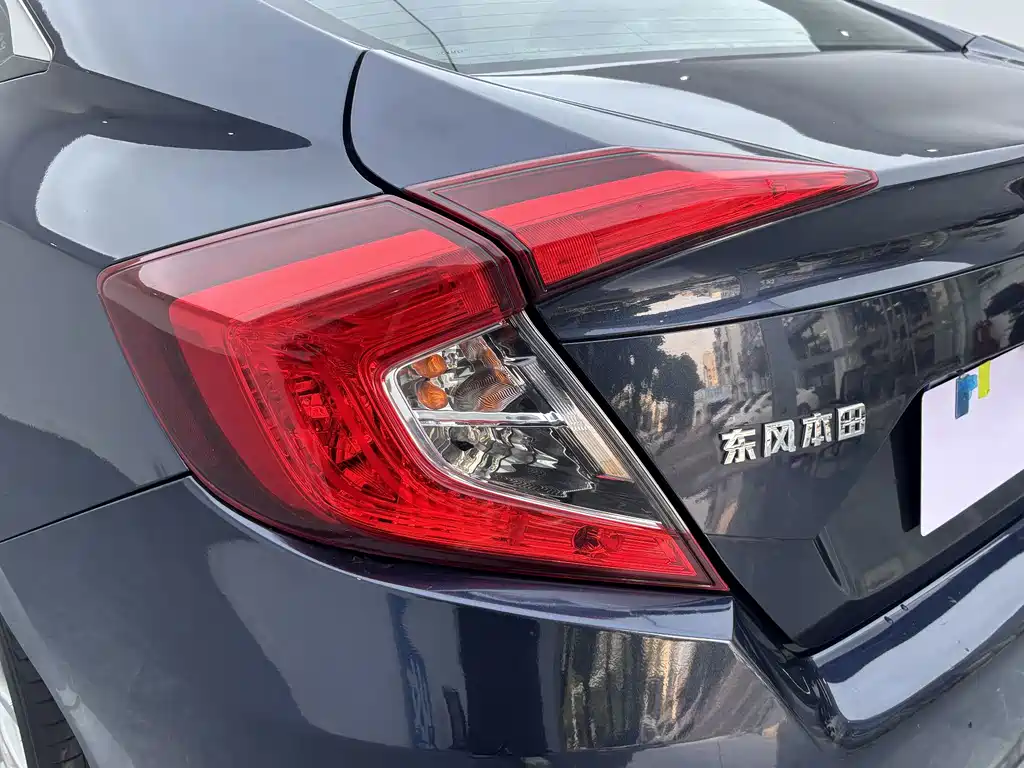 Honda Civic — фото 9