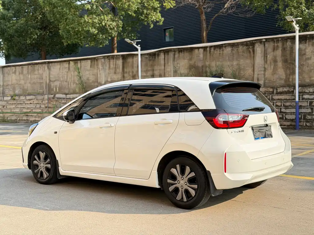 Honda Fit — фото 6
