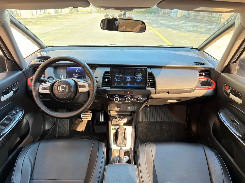 Honda Fit — фото 8