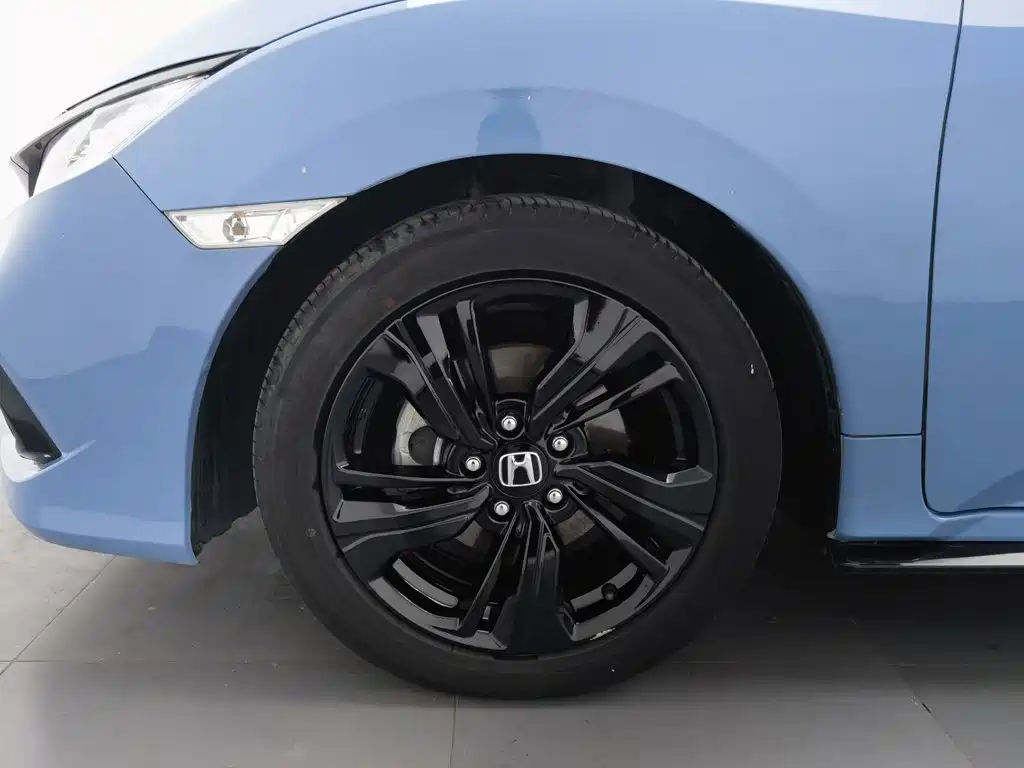 Honda Civic — фото 17
